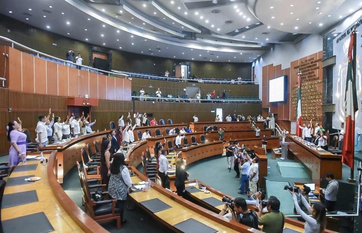 Con 34 votos, Congreso de Guerrero avala reforma que mueve la elección de magistrados del TEPJF  