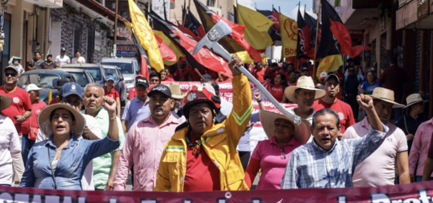 Con marcha, bomberos exigen mejoras laborales y herramientas para ...