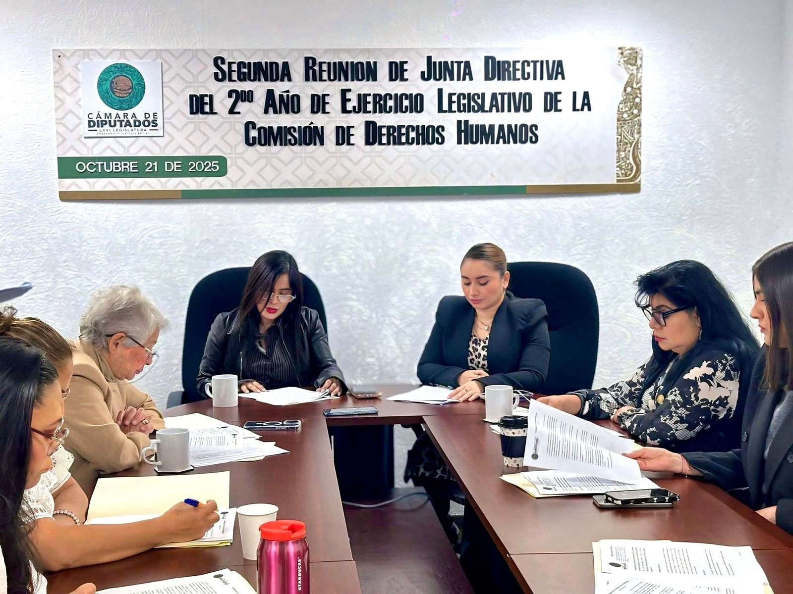 Encabeza Yoloczin Domínguez reunión de la Comisión de Derechos Humanos y avanzan en análisis legislativo y temas prioritarios