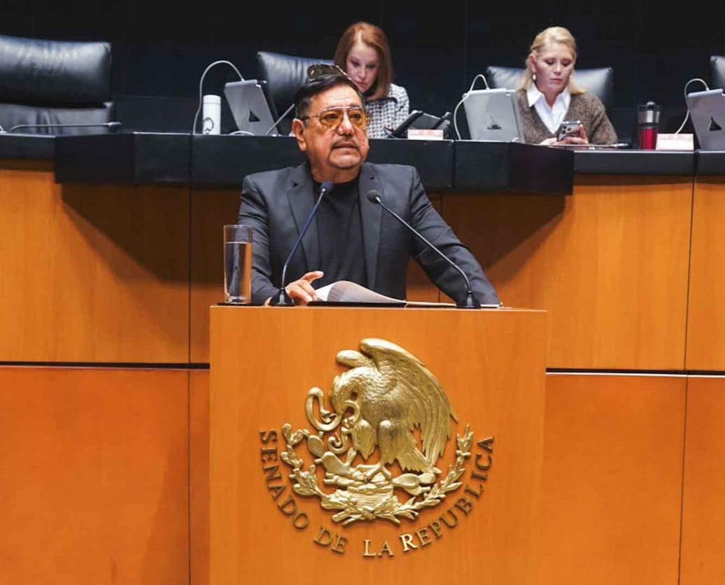 felix-2 Félix Salgado de tiempo completo en el senado