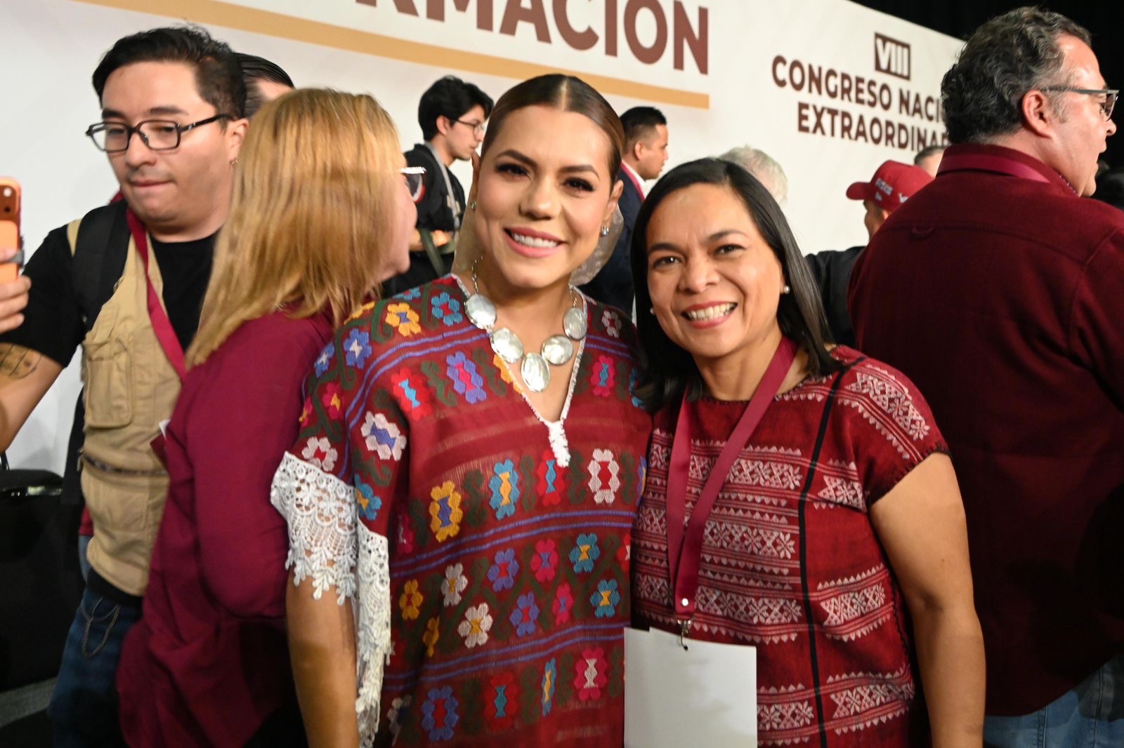 3ffc3a14-0a40-419d-94be-553debc120bf En el VIII Congreso Nacional Extraordinario de Morena, todas y todos con la presidenta Claudia Sheinbaum Pardo:&nbsp; Beatriz Mojica Morga