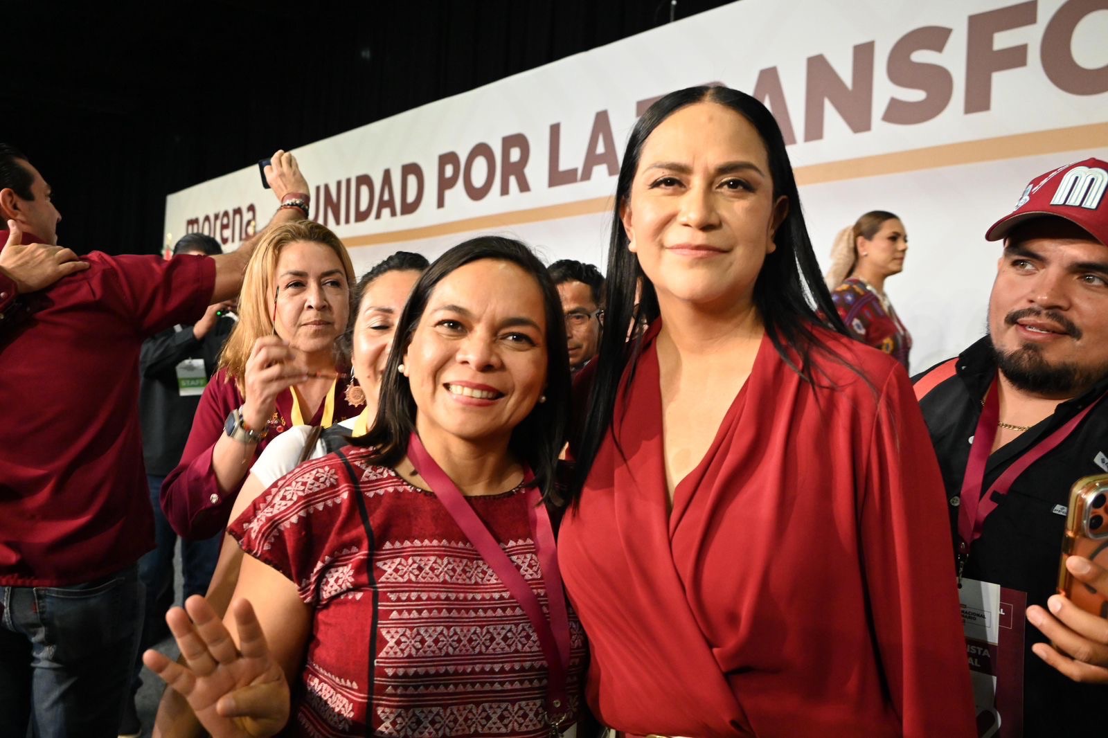 En el VIII Congreso Nacional Extraordinario de Morena, todas y todos con la presidenta Claudia Sheinbaum Pardo:&nbsp; Beatriz Mojica Morga
