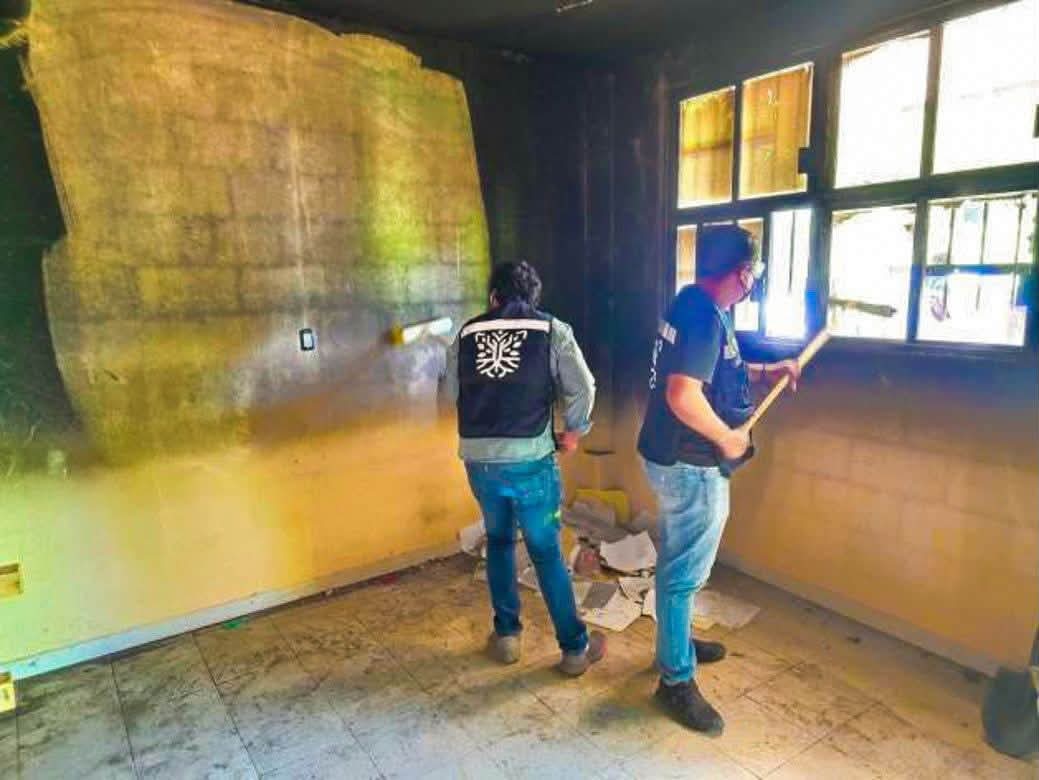 Gobierno de Guerrero difunde imágenes de la reconstrucción de Tula, a tres meses de la quema de casas, vehículos y la destrucción de la comisaría  