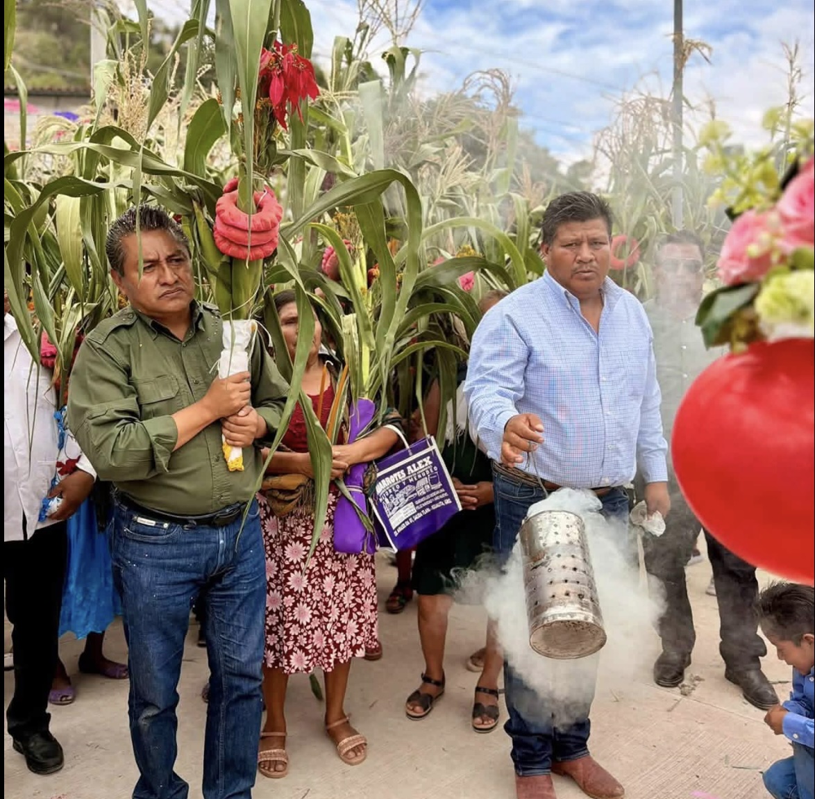 «La sequía duele», dice alcalde de Tlapa al encabezar baile por la petición de lluvia