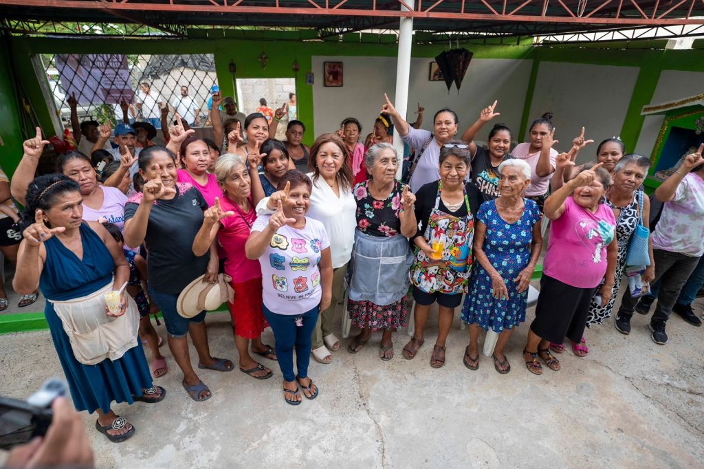 1da310a2-086c-444e-a2d2-df588decdfba-1024x682 Leticia Lozano apuesta por el trabajo en territorio visitando localidades de la zona rural