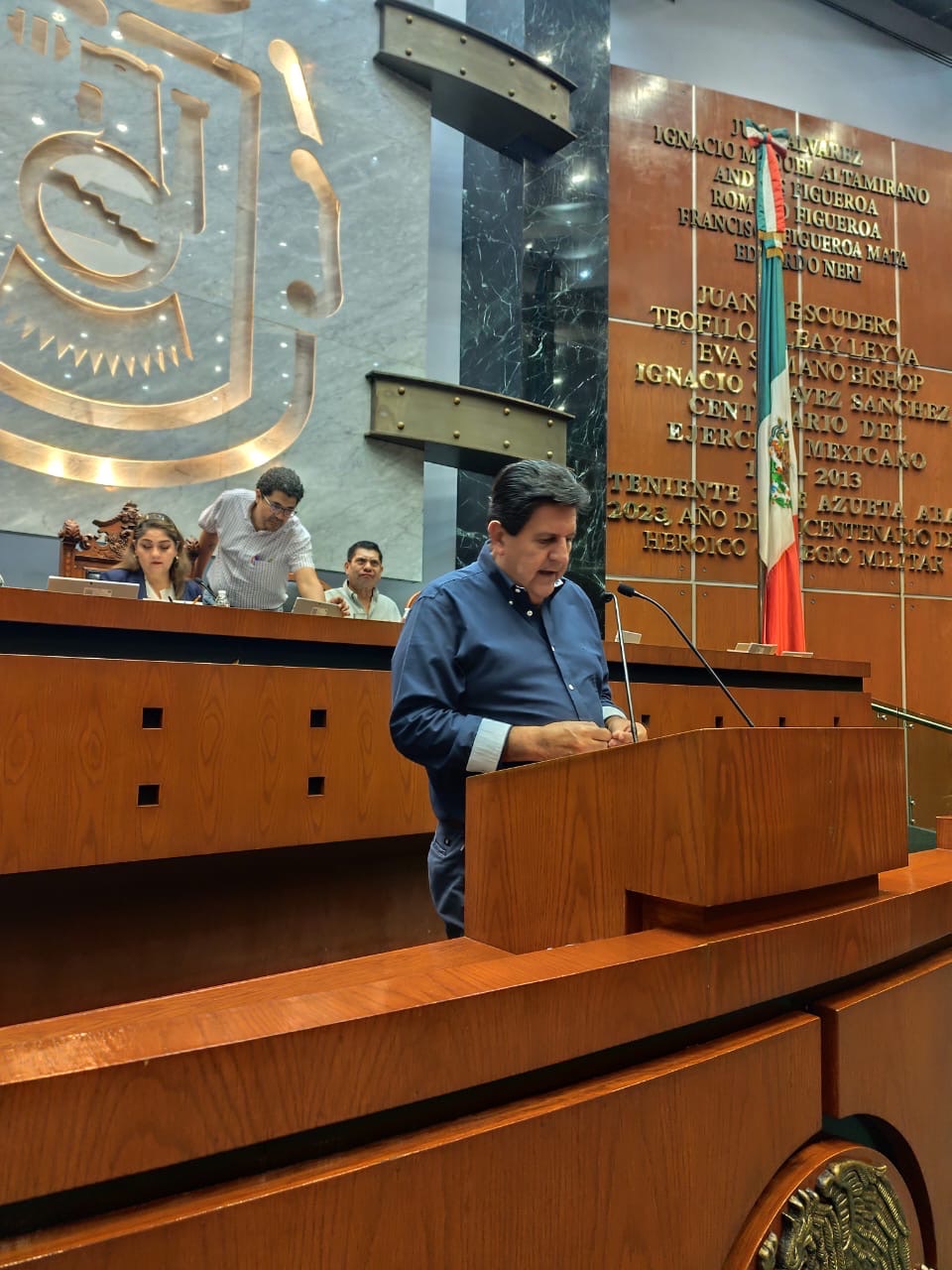 Urge diputado Alejandro Bravo apoyo federal y estatal para zonas costeras devastadas por fuerte oleaje y huracanes recientes