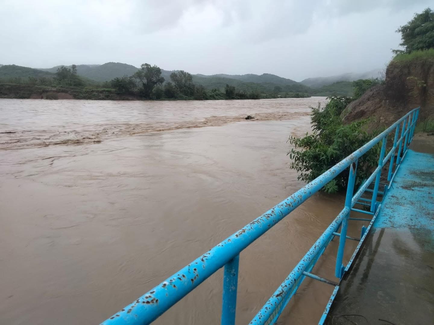 Acapulco se queda sin bombeo de agua por crecida y turbiedad del río Papagayo