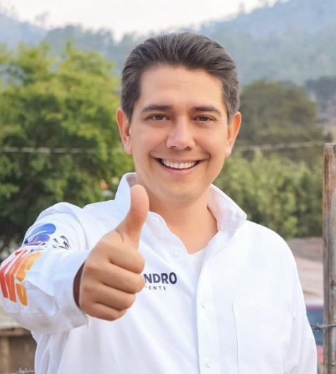 Piden autorización para colocar estatua de Alejandro Arcos en la Plaza Cívica de Chilpancingo